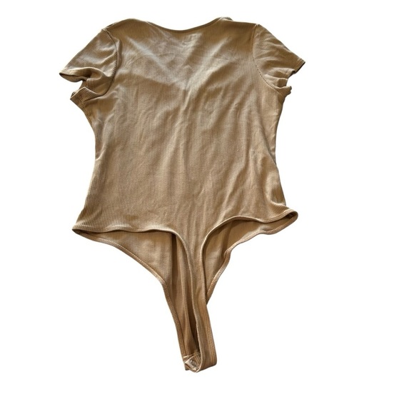 American Eagle Outfitters Tan Asymmetrical Ruched Bodysuit - Picture 2 of 3